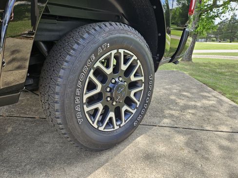New 2025 RAM 2500 Limited AWD/4WD image 11