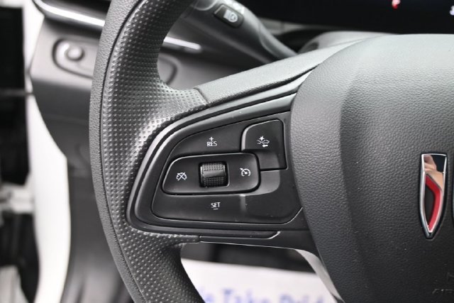 Used 2024 Buick Envista Preferred w/ Convenience II Package FWD image 29