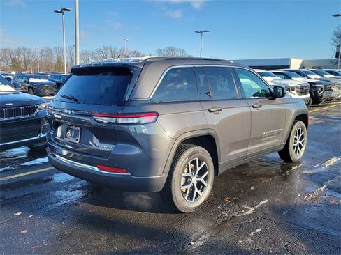 New 2025 Jeep Grand Cherokee Limited w/ Trailer Tow Package image 4
