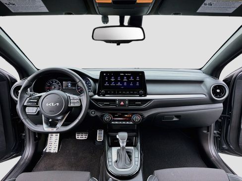 Used 2022 Kia Forte GT-Line FWD image 9