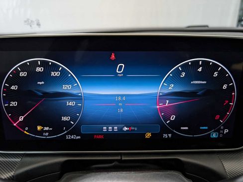 Used 2025 Mercedes-Benz C 300 4MATIC Sedan image 26