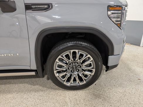 Used 2025 GMC Sierra 1500 Denali Ultimate AWD/4WD image 14