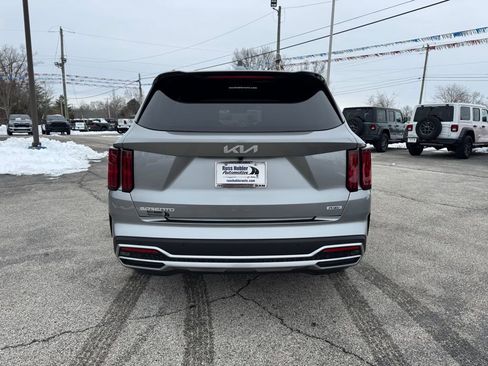 Used 2023 Kia Sorento SX Prestige image 4
