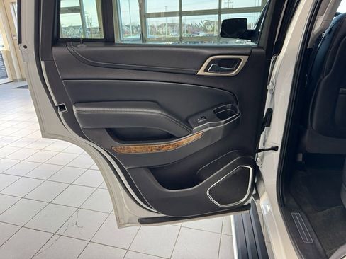 Used 2016 GMC Yukon Denali w/ Open Road Package AWD/4WD image 37