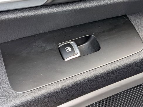Used 2022 Kia Telluride EX FWD image 30