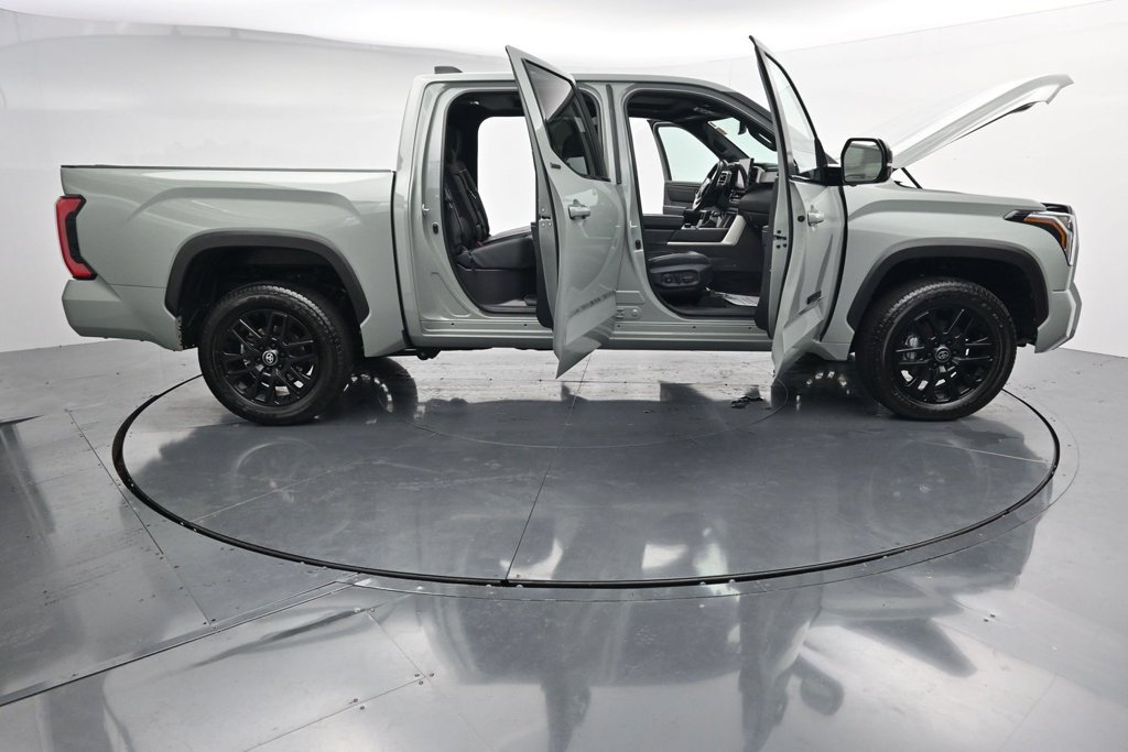 Used 2026 Toyota Tundra Limited AWD/4WD image 41