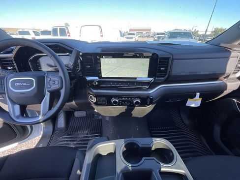 New 2025 GMC Sierra 2500 SLE image 20