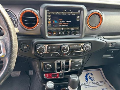 Used 2021 Jeep Gladiator Mojave image 10