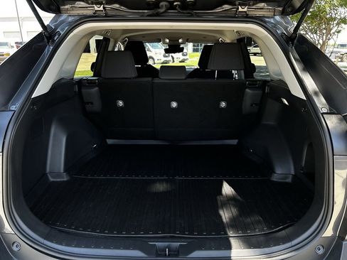 Used 2024 Toyota RAV4 LE FWD image 33