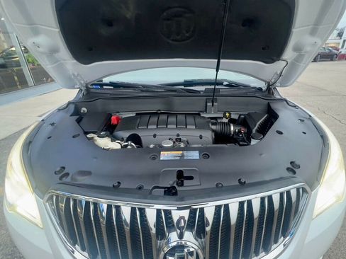 Used 2016 Buick Enclave Leather image 10