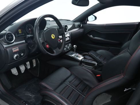 Used 2009 Ferrari 599 GTB Fiorano RWD image 2