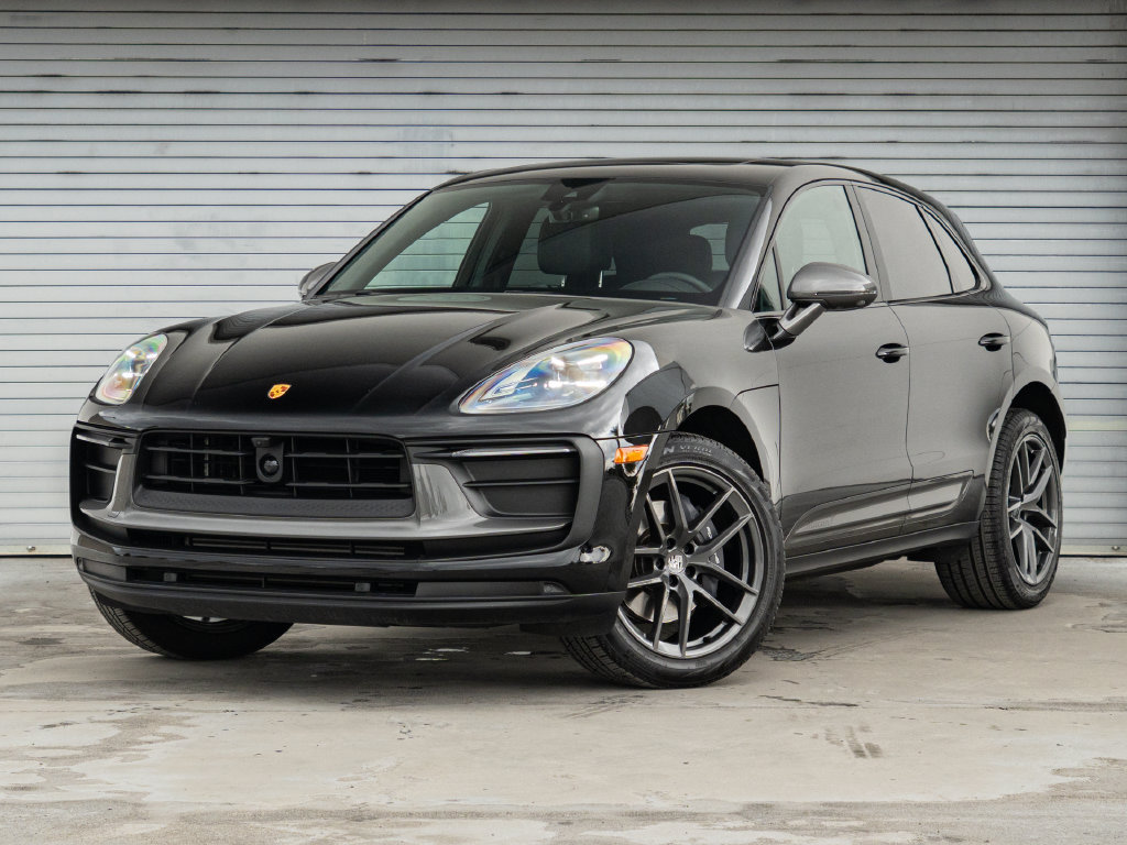 Certified 2026 Porsche Macan Turbo AWD/4WD image 1