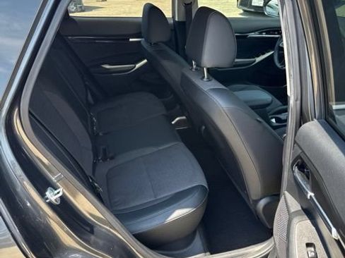Used 2023 Kia Seltos S FWD image 13