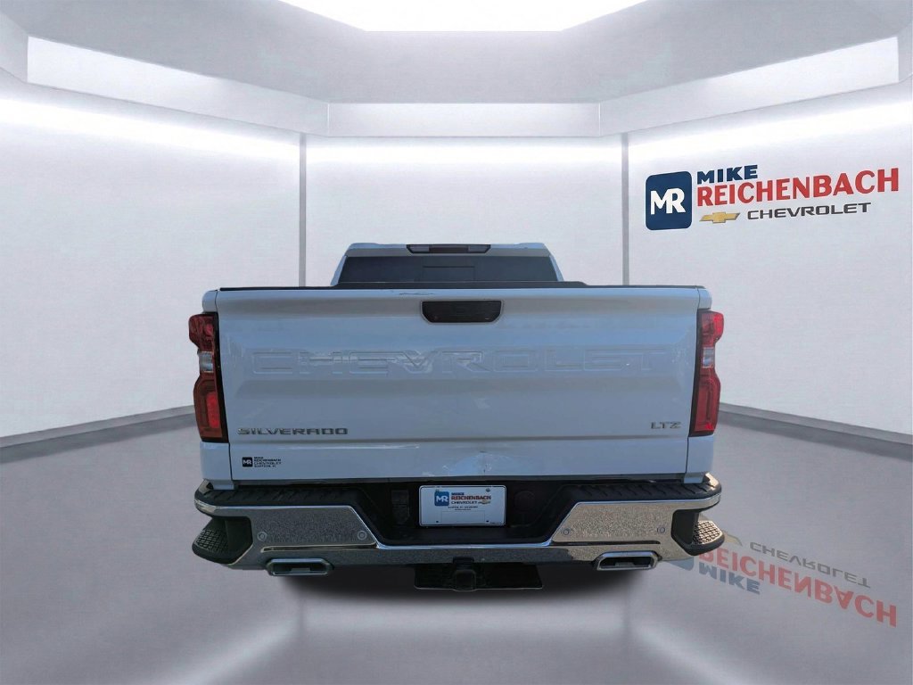 Used 2025 Chevrolet Silverado 1500 LTZ AWD/4WD image 5