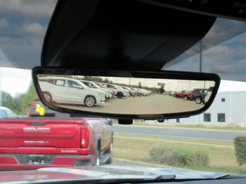 Used 2023 GMC Yukon Denali Ultimate image 27