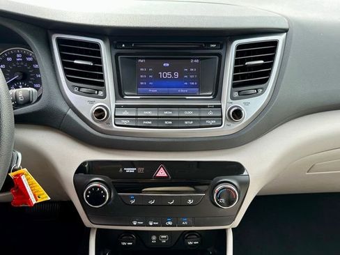 Used 2017 Hyundai Tucson SE image 23