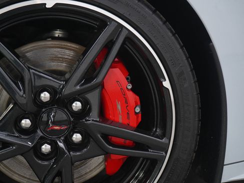 Used 2023 Chevrolet Corvette Stingray Preferred Cpe w/ Z51 Performance Package image 32