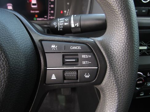 Used 2023 Honda Accord EX image 25