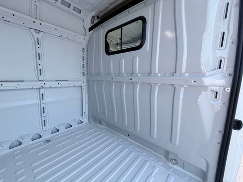 New 2026 RAM ProMaster 3500 w/ Quick Order Package 22G SLT image 10