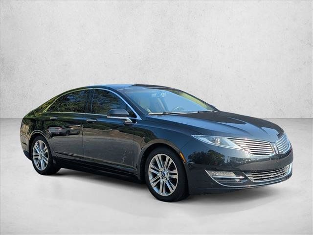 Used 2013 Lincoln MKZ FWD image 3