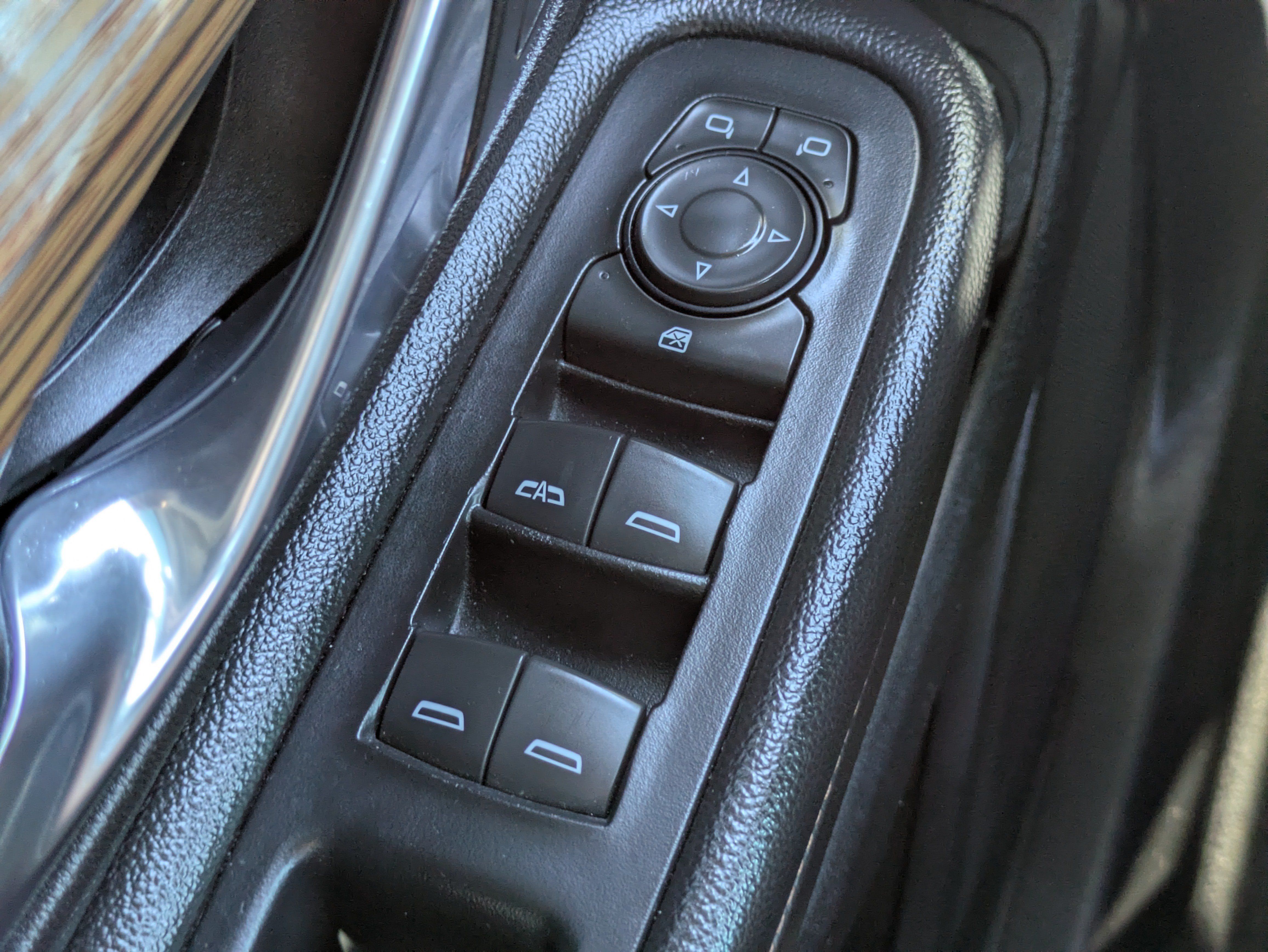 Used 2018 GMC Terrain SLE w/ Driver Convenience Package FWD image 22