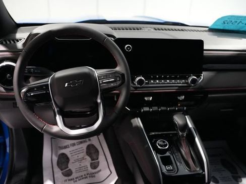 Used 2024 Chevrolet Colorado Z71 w/ Z71 Convenience Package 2 image 15