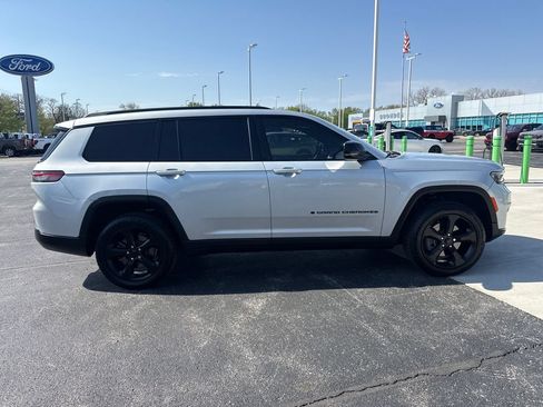 Used 2021 Jeep Grand Cherokee L Laredo AWD/4WD image 6