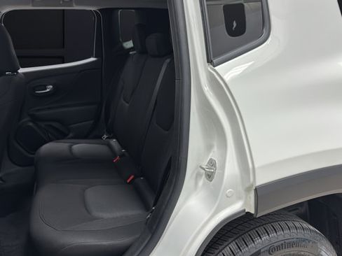 Used 2023 Jeep Renegade Latitude w/ Sun & Fun Group AWD/4WD image 24