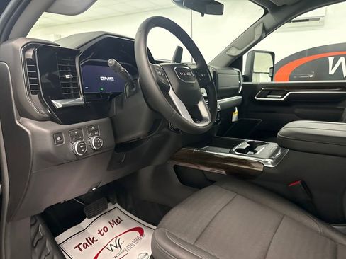 New 2026 GMC Sierra 3500 SLE w/ SLE Convenience Package AWD/4WD image 9