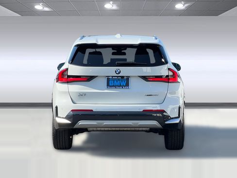 Used 2025 BMW X1 xDrive28i w/ Convenience Package AWD/4WD image 9