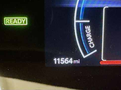 Used 2025 Toyota Camry LE image 19