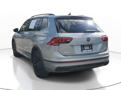 Used 2022 Volkswagen Tiguan SE R-Line FWD image 5