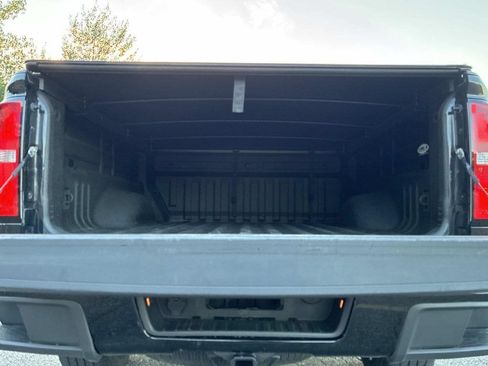 Used 2017 Chevrolet Colorado LT w/ LT Convenience Package AWD/4WD image 13