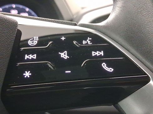 Used 2023 Audi Q4 e-tron Premium Plus w/ Premium Plus image 22