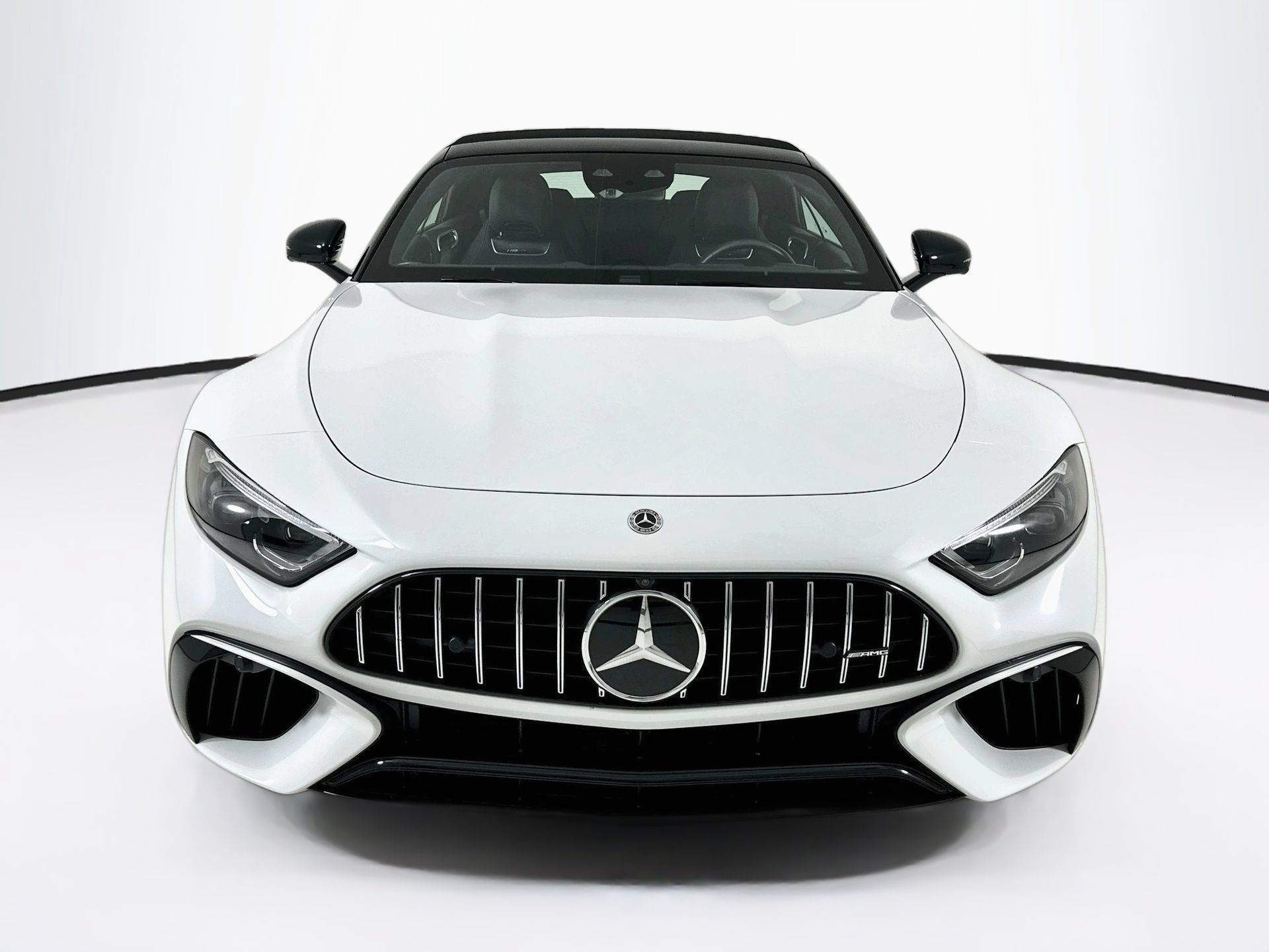 Used 2022 Mercedes-Benz SL 55 AMG 4MATIC image 2
