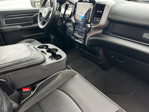 Used 2024 RAM 3500 Laramie w/ Sport Appearance Package image 32