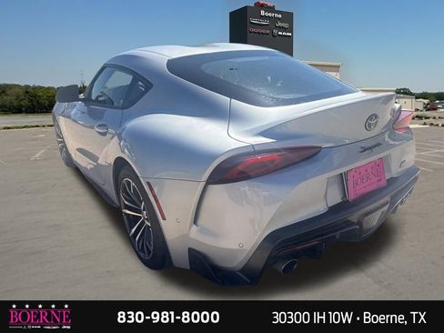 Used 2022 Toyota Supra RWD image 9