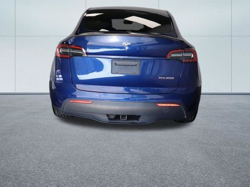Used 2022 Tesla Model Y Performance AWD/4WD image 4