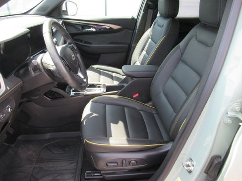 Certified 2024 Chevrolet TrailBlazer ACTIV w/ Convenience Package AWD/4WD image 9