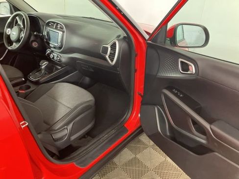 Used 2021 Kia Soul S image 16