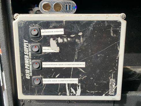 Used 2003 Ford F350 162 W.B. 4D image 43