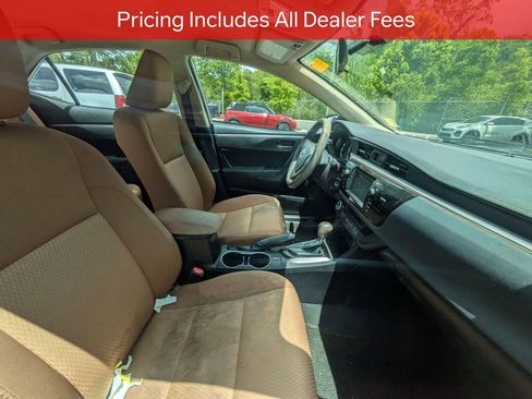 Used 2015 Toyota Corolla LE FWD image 10
