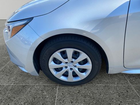 Used 2025 Toyota Corolla LE FWD image 14