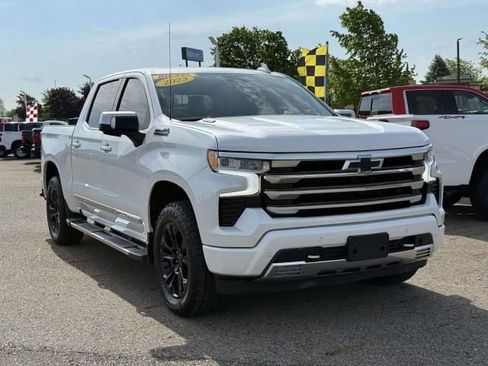 Certified 2023 Chevrolet Silverado 1500 High Country w/ Technology Package AWD/4WD image 4