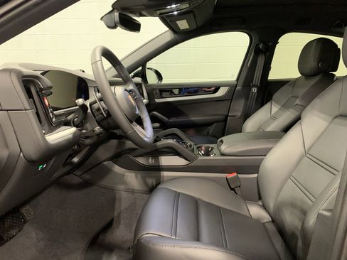 New 2026 Porsche Cayenne Coupe image 15