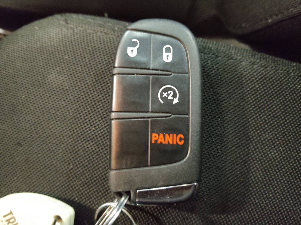 Used 2021 Jeep Renegade Latitude FWD image 32