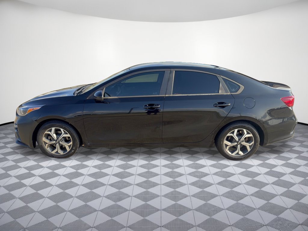 Used 2021 Kia Forte LXS FWD image 2