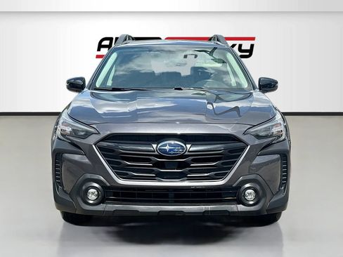 Used 2024 Subaru Outback Onyx Edition AWD/4WD image 2