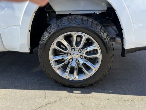 Used 2022 RAM 1500 Laramie w/ Sport Appearance Package AWD/4WD image 16