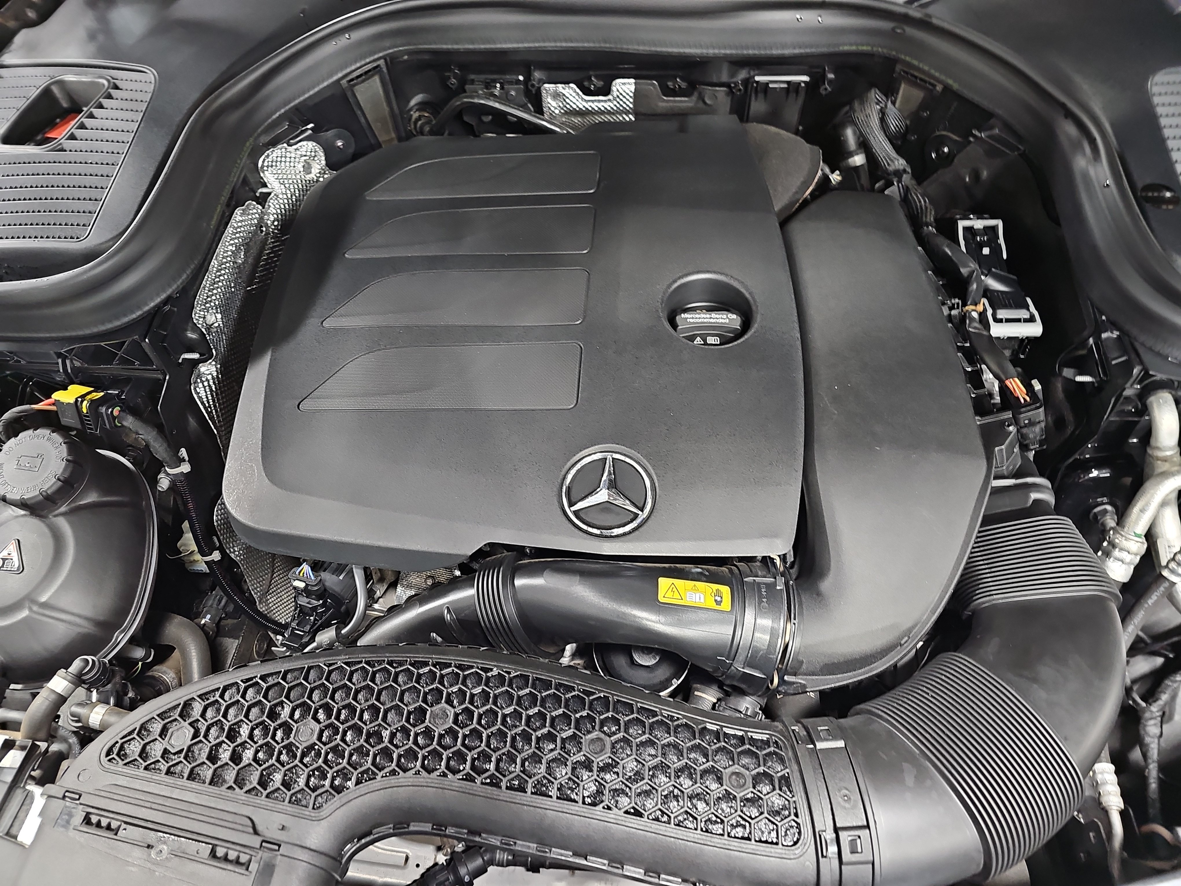 Used 2021 Mercedes-Benz GLC 300 4MATIC image 30
